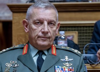 ΚΥΣΕΑ: Αποστρατεύεται ο Φλώρος, ποιος θα είναι ο νέος αρχηγός ΓΕΕΘΑ