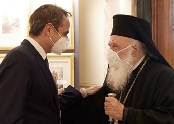 Γάμος ομόφυλων ζευγαριών: Αποφασισμένη η κυβέρνηση, ανάστατη η Εκκλησία – Κρίσιμες συνεδριάσεις την Τρίτη