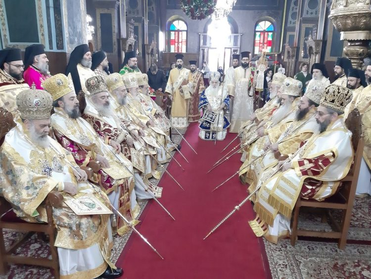 Πολυαρχιερατικό Συλλείτουργο για τα Ονομαστήρια του Μητροπολίτη Θεσσαλιώτιδος