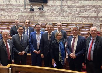 Ομάδα 15 Γερμανών βουλευτών υποδέχθηκε στην Βουλή ο Γιώργος Κωτσός