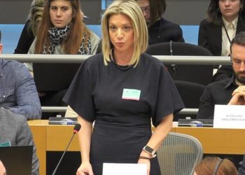 ΕΕ για Τέμπη: Ανοιχτή θα παραμείνει η αναφορά που κατέθεσε η Μαρία Καρυστιανού
