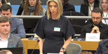 ΕΕ για Τέμπη: Ανοιχτή θα παραμείνει η αναφορά που κατέθεσε η Μαρία Καρυστιανού