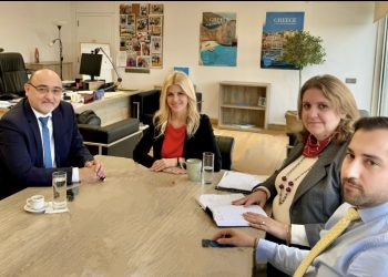 Την Υφυπουργό τουρισμού Έλενα Ράπτη επισκέφτηκε ο βουλευτής του Ν. Καρδίτσας Τέλης Σπάνιας