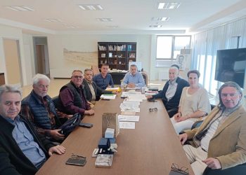 Συζήτησαν πρωτοβουλίες για τη στήριξη του κρασιού και των αποσταγμάτων της Θεσσαλίας