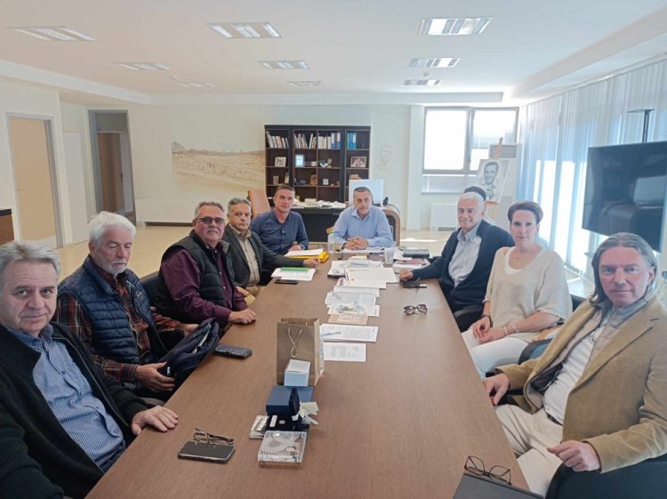 Συζήτησαν πρωτοβουλίες για τη στήριξη του κρασιού και των αποσταγμάτων της Θεσσαλίας