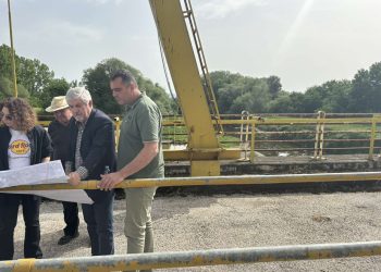 Αυτοψία Tέλιου σε έργα αποκατάστασης αναχωμάτων από διαβρώσεις