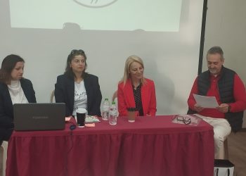 Με μεγάλη επιτυχία πραγματοποιήθηκε η παρουσίαση του βιβλίου της Μάρως Θεοδωράκη