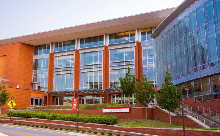 Καρκίνος στο Πανεπιστήμιο – Πάνω από 150 φοιτητές στη Βόρεια Καρολίνα νόσησαν έπειτα από έκθεση σε τοξικές ουσίες