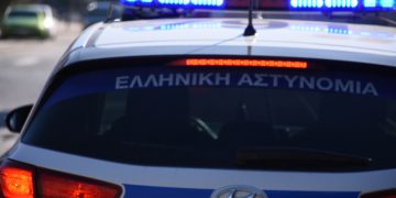 Σύγκρουση αυτοκινήτων στην Καρδιτσομαγούλα