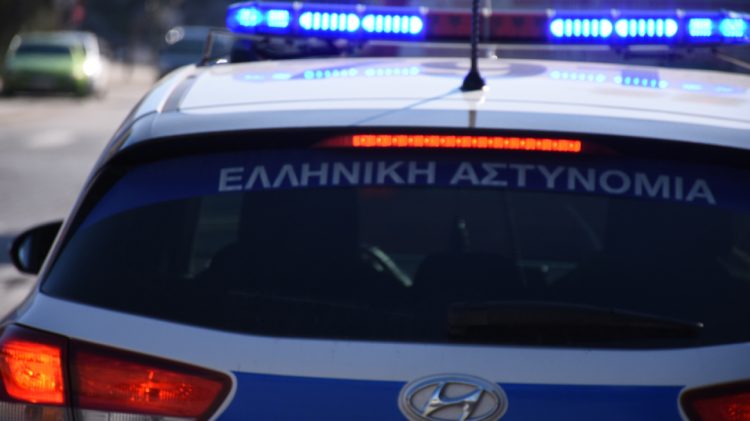 Σύγκρουση αυτοκινήτων στην Καρδιτσομαγούλα