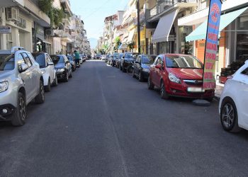 Μόνο με κάρτα η στάθμευση αυτοκινήτων στο κέντρο της πόλης της Καρδίτσας