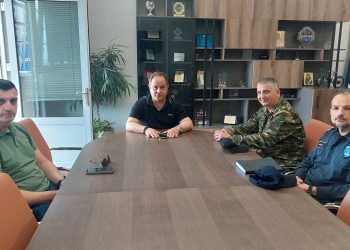 Επίσκεψη του νέου διοικητή του ΚΕΣΝ Ρούσσου στο Δήμαρχο Καρδίτσας