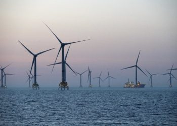 Στη Κρήτη το πρώτο υπεράκτιο αιολικό πάρκο στην Ελλάδα