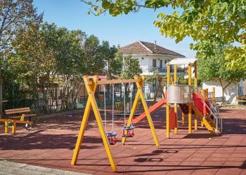 Εκσυγχρονισμός παιδικών χαρών Μουζακίου 