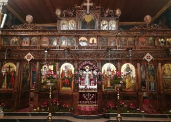 Μπούκαρε έξαλλος σε εκκλησία και προκάλεσε φθορές γιατί το μικρόφωνο του ιερέα τού ξύπνησε το μωρό