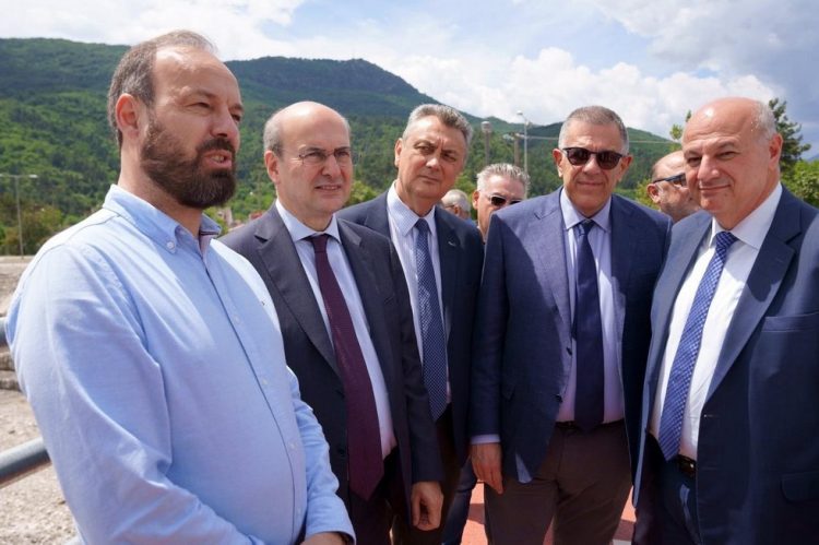 Στο Μουζάκι ο Υπουργός Οικονομικών Κωστής Χατζηδάκης.