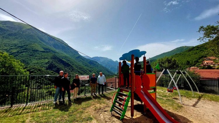 “Μην καπνίζετε, εδώ παίζουμε εμείς”, φώναξαν οι μαθητές του Δημοτικού Σχολείου Ανθηρού, τιμώντας την Παγκόσμια Ημέρα κατά του Καπνίσματος