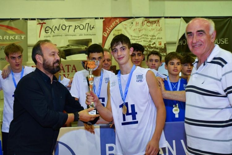 ΤΟ «ΣΗΚΩΣΕ» Η ΕΘΝΙΚΗ ΠΑΜΠΑΙΔΩΝ ΣΤΟ ΒΟΛΕΪ – ΚΑΤΕΚΤΗΣΕ ΤΟ ΒΑΛΚΑΝΙΚΟ ΠΡΩΤΑΘΛΗΜΑ ΣΤΟ ΜΟΥΖΑΚΙ