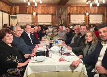 Κοπή πίτας για τη νομαρχιακή επιτροπή ΣΥΡΙΖΑ Καρδίτσας !