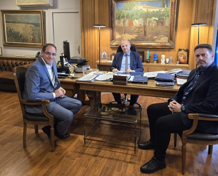 Συνάντηση του Προεδρείου της Επιτροπής Ορεινών Περιοχών της ΚΕΔΕ με τον Υπουργό Αγροτικής Ανάπτυξης