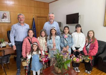 Μύρισε Άνοιξη και Πάσχα με τις μικρές Λαζαρίνες στο Δήμο Σοφάδων