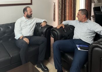 Την ανακατασκευή χλοοτάπητα του Δημοτικού Γηπέδου Μουζακίου, υπέγραψε ο Περιφερειάρχης