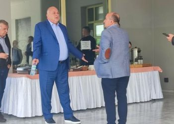 Είμαστε μια ωραία ατμόσφαιρα!