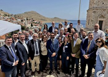 Ο Δήμαρχος Αργιθέας στη Νήσο Χάλκη με την Αντιπροσωπεία της Ευρωπαϊκής Επιτροπής στην Ελλάδα