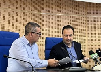 Ο Δημήτρης στη θέση του Δημήτρη;