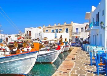 Πάρος!… Η νέα Μύκονος;…