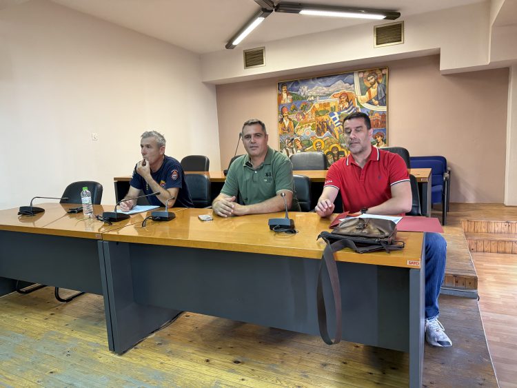 Σύγκληση ΤΕΣΟΠ στην Π.Ε. Καρδίτσας – Συντονισμός δράσεων ενόψει του επικείμενου καύσωνα