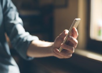 15χρονος στη Σκύδρα βρέθηκε να έχει 1.000 αρχεία παιδικής πορνογραφίας