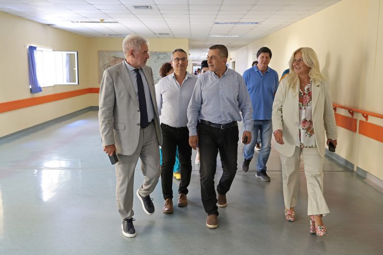 Η Περιφέρεια ενισχύει με 21 μηχανήματα  την Μονάδα Εντατικής Νοσηλείας Νεογνών του Πανεπιστημιακού