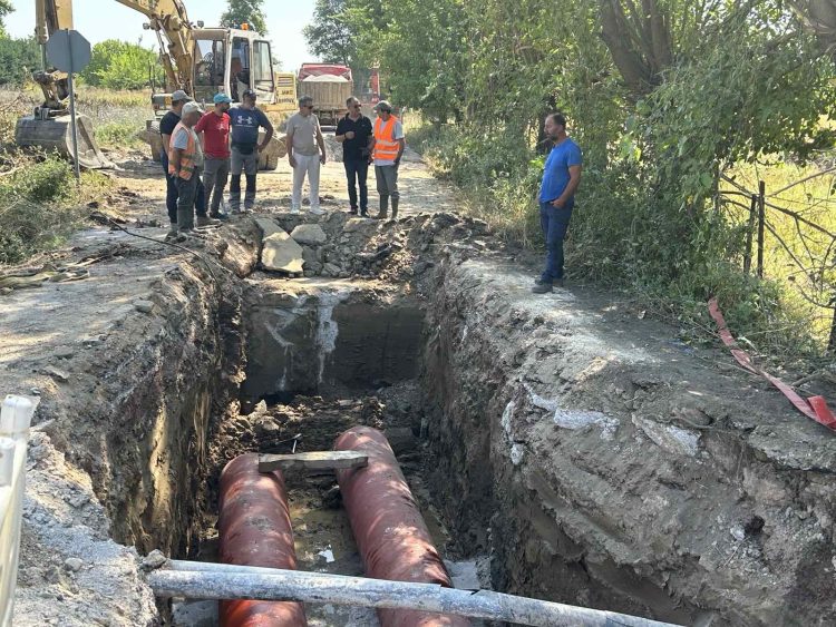 Κατασκευάζεται ο νέος δίδυμος αγωγός της ΔΕΥΑΚ