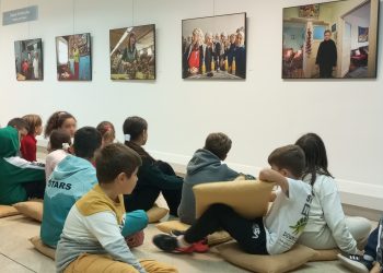 Παρατείνεται η έκθεση φωτογραφίας του Γιώργου Κατσάγγελου  με τίτλο: Γυναίκες του Κόσμου  που παρουσιάζεται στη Δημοτική Πινακοθήκη Καρδίτσας