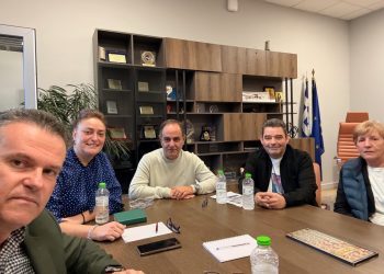Συνάντηση του Εμπορικού Συλλόγου Καρδίτσας με τον Δήμαρχο για θέματα παρεμπορίου, αναπλάσεων και Χριστουγεννιάτικων εκδηλώσεων