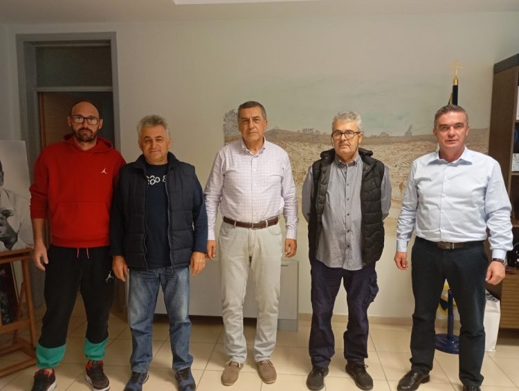 Συνάντηση Περιφερειάρχη Θεσσαλίας Δημ. Κουρέτα με τον Πανελλήνιο Σύλλογο Πληγέντων Κτηνοτρόφων