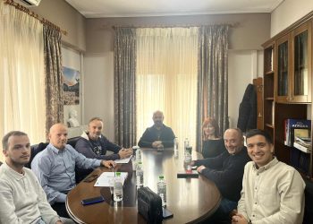 Σύσκεψη στο Δημαρχείο Μουζακίου για την προετοιμασία των Χριστουγεννιάτικων εκδηλώσεων και δράσεων