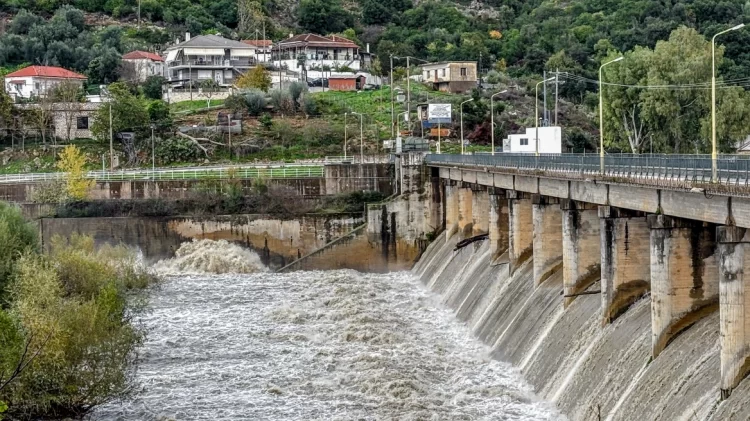 Πυροσβεστική: 367 κλήσεις έχει δεχτεί το Κέντρο Επιχειρήσεων λόγω των ισχυρών βροχοπτώσεων σε Ιόνιο και Ήπειρο