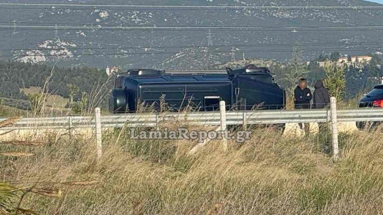 Διακοπή κυκλοφορίας στον Ε6 λόγω φωτιάς – Τούμπαρε αυτοκίνητο