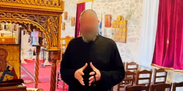 Από τα πάνελ των καλτ εκπομπών, στα ράσα και τις «ευλογημένες» συνταγές στο YouTube ο παλαιοημερολογίτης με τα 2 κιλά κοκαΐνης