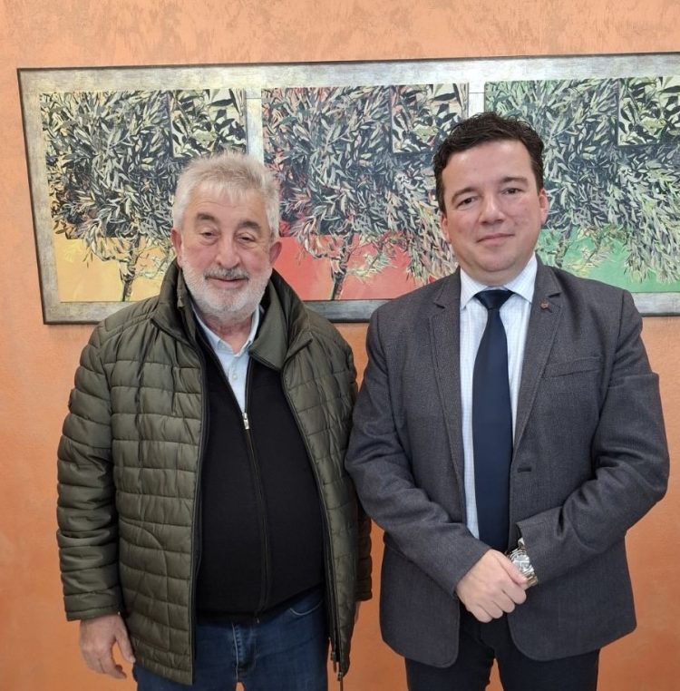 Επίσκεψη του Αναπλ. Περιφερειάρχη Θεσσαλίας Κ. Μπαρμπούτη στη Συνεταιριστική Τράπεζα Καρδίτσας