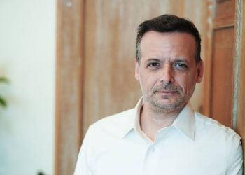 Ο Δούκας παλεύει και αυτοί το χάβα τους…