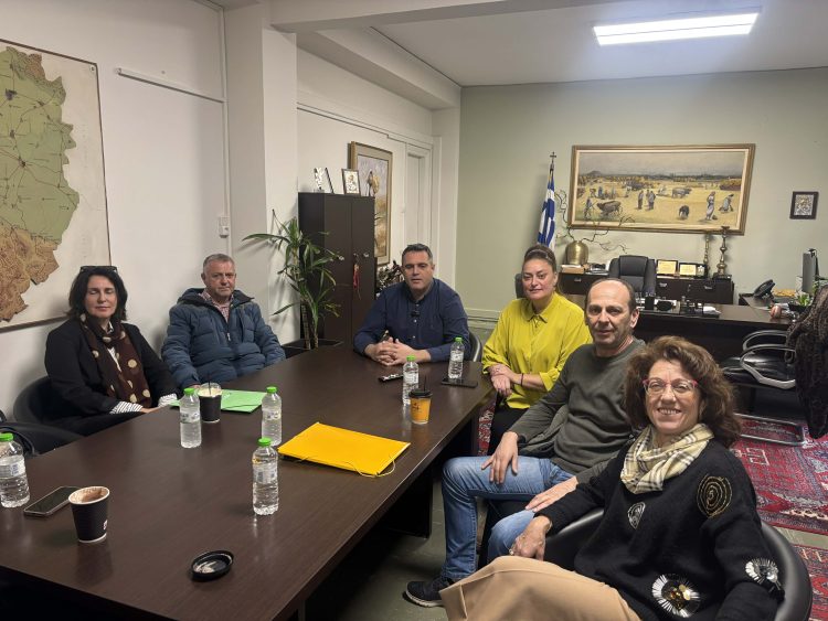 Συνάντηση εργασίας στο γραφείο του Αντιπεριφερειάρχη με αντικείμενο την εύρυθμη οργάνωση των λαϊκών αγορών