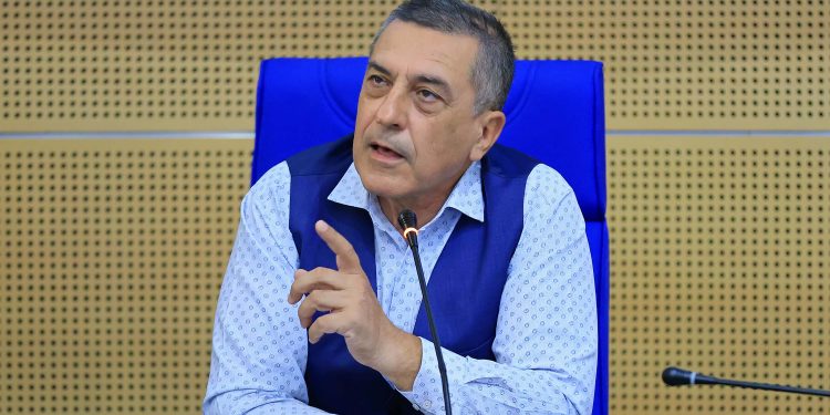 Η Περιφέρεια Θεσσαλίας χρηματοδοτεί   την λειτουργία του Κόμβου Απασχόλησης Καρδίτσας