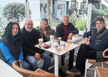 Ο Βαϊόπουλος με την ομάδα του…