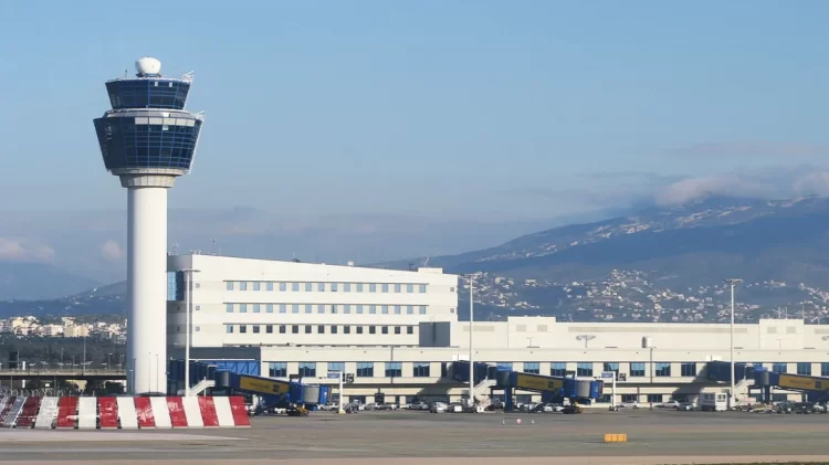 Αναστάτωση στο «Ελευθέριος Βενιζέλος»: Πιάστηκαν στα χέρια στον χώρο αναμονής του αεροδρομίου