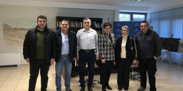 Συνάντηση Περιφερειάρχη Θεσσαλίας Δημήτρη Κουρέτα  με τη Διοίκηση του Μορφωτικού Συλλόγου Σταυρού Φαρσάλων