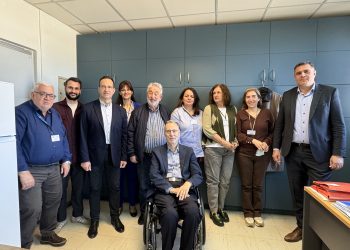 Επισκέψεις σε δομές υγείας, πρόνοιας και θεσμούς της Καρδίτσας ενόψει των Αγίων Ημερών