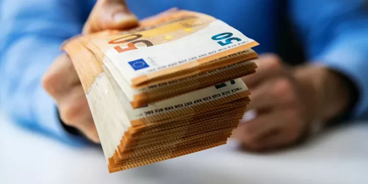 Τα ευάλωτα δάνεια και το «βάρος» των ληξιπρόθεσμων